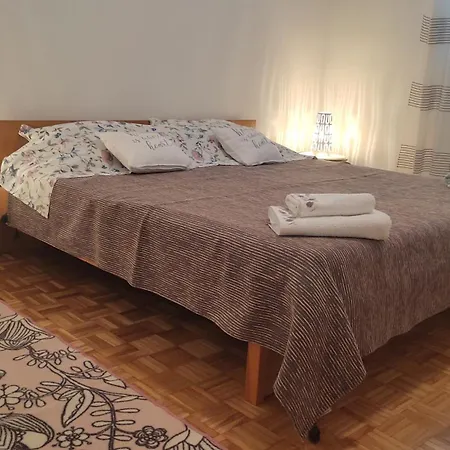 Irene Apartman *